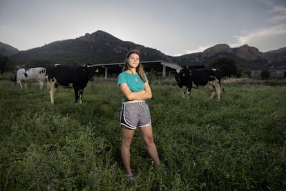 Laia Angrill, granjera de Peramola, (Lleida)