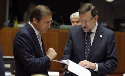 Pedro Passos Coelho y Mariano Rajoy en diciembre de 2013. 