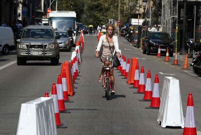 El tráfico de vehículos por la ciudad de Barcelona se ha reducido hasta un 4,3% del tráfico habitual en un día laborable.