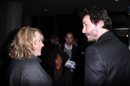 Kahy Bates y Keanu Reeves en un estreno en 2008.