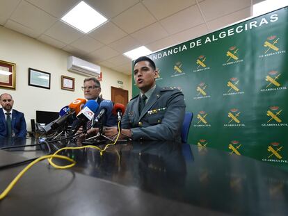 Rueda de prensa en la Comandancia de Algeciras (Cádiz), este miércoles, con representantes de la Guardia Civil y de Europol.