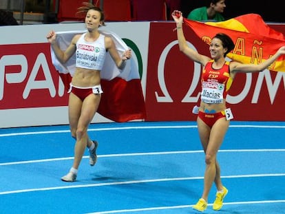 Macía celebra su plata en Gotemburgo.