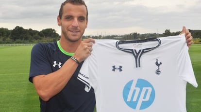 Soldado, en su presentaci&oacute;n con el Tottenham