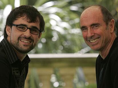 Lluís Danés (a la izquierda) y Lluís Llach.