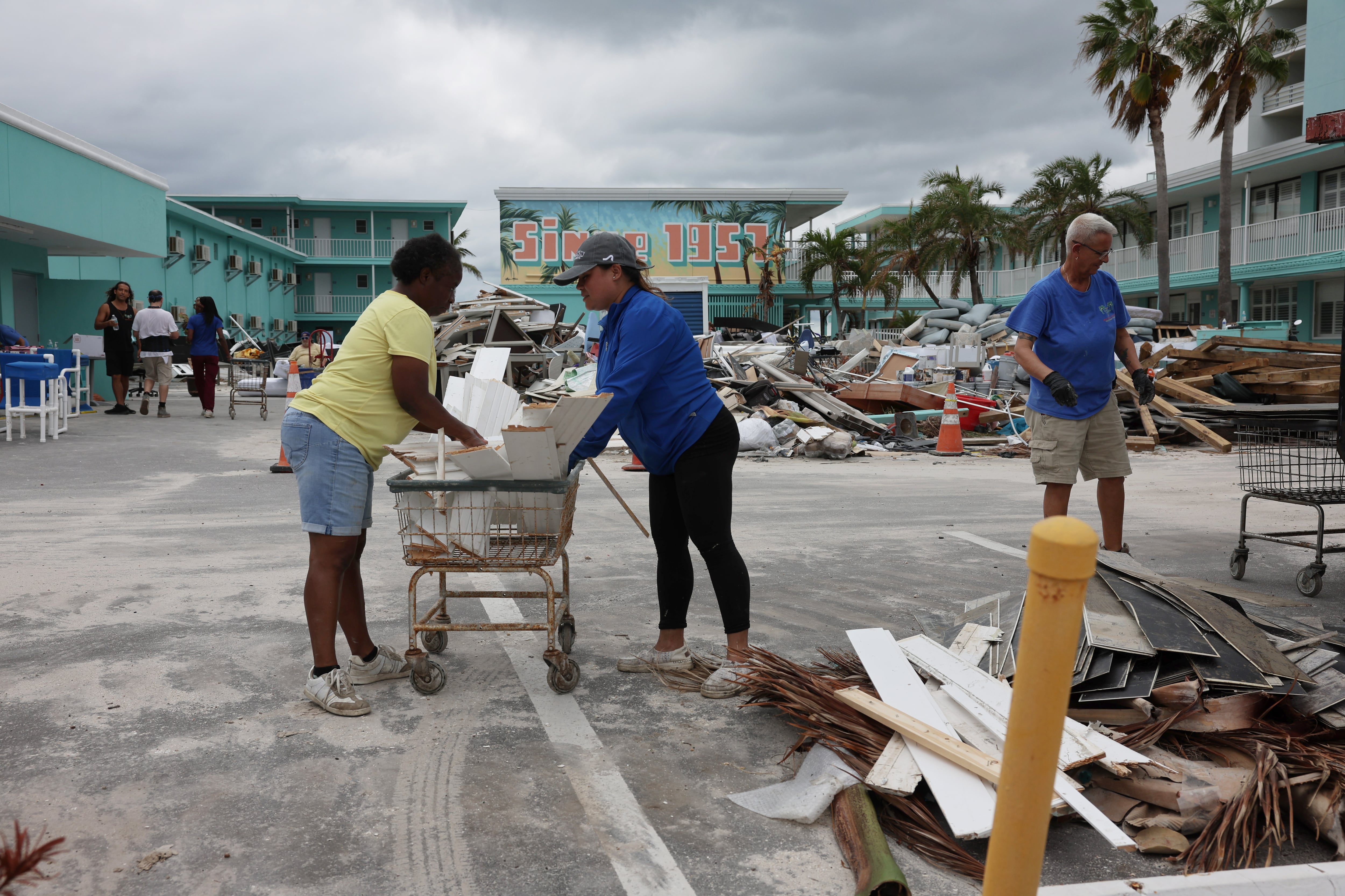 Desesperación y caos en la masiva evacuación de Tampa ante la inminente llegada de ‘Milton’