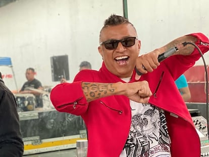 Ángel Pedraza Becerra vocalista del Grupo Kual?, en junio 2021.