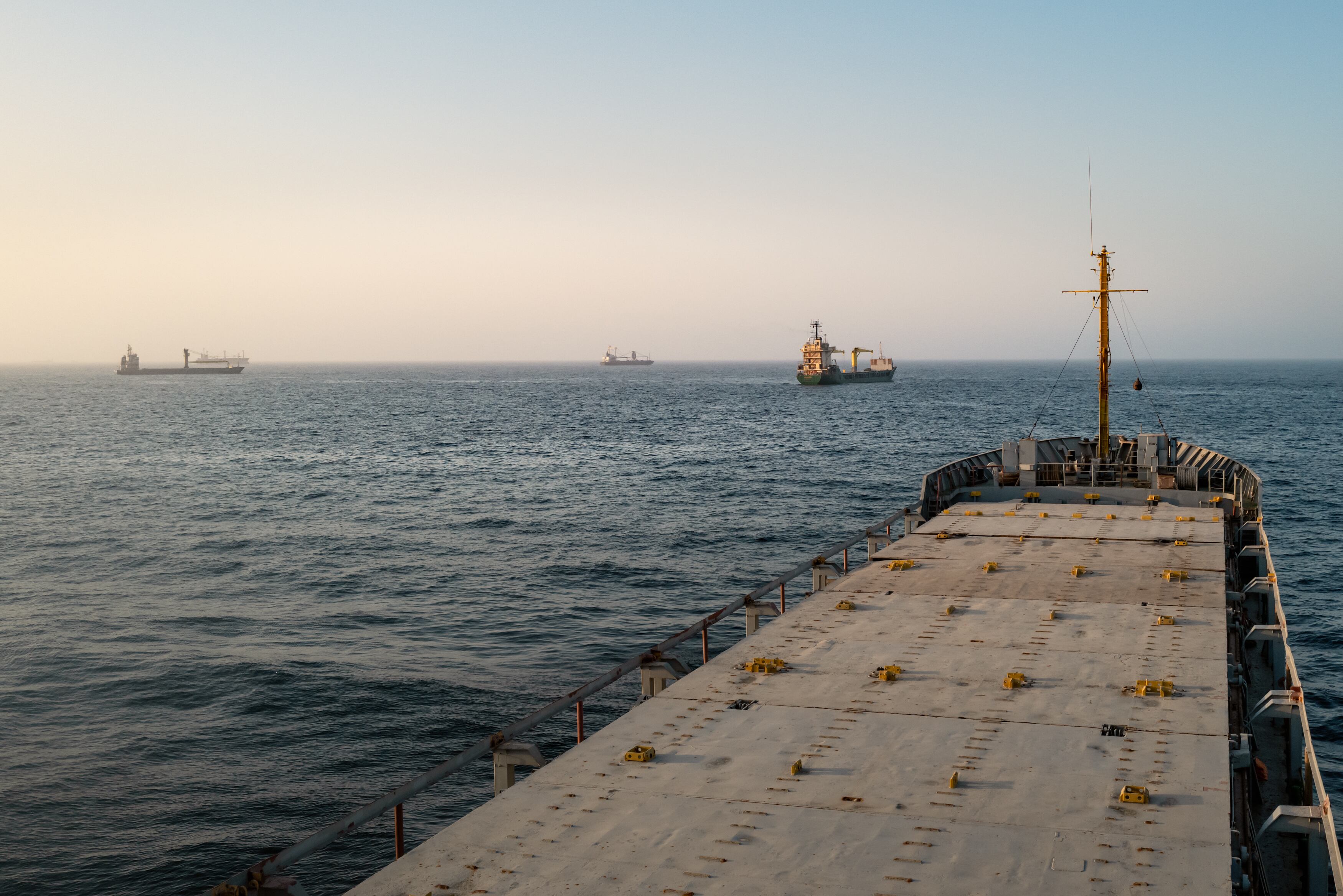 Estados Unidos exige a Irán que se comprometa públicamente a no atacar barcos en el estrecho de Ormuz