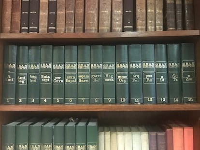 La colección de Enciclopèdia Catalana.