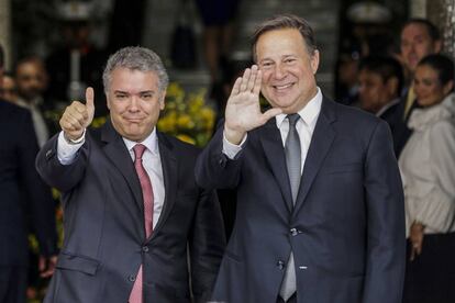 El presidente colombiano, Iván Duque, a la izquierda, junto a su homólogo panameño, Juan Carlos Varela, el pasado lunes. 