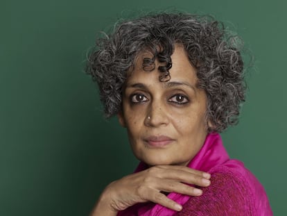 Arundhati Roy, en una imagen tomada en Londres.