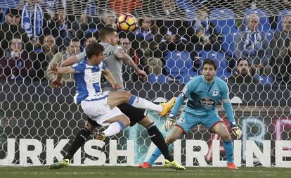 Remate de Szymanowski que valió el primer gol para el Leganés.
