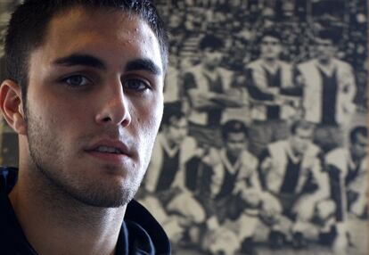 El nuevo jugador del Nápoles Víctor Ruiz.