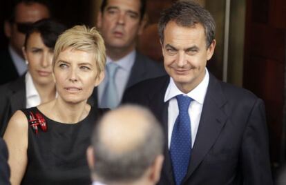 José Luis Rodríguez Zapatero y su esposa, Sonsoles Espinosa, a la salida del Congreso.