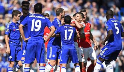 Partido entre Chelsea y Arsenal este sábado.