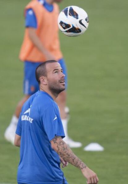 Apoño, durante un entrenamiento del Zaragoza.