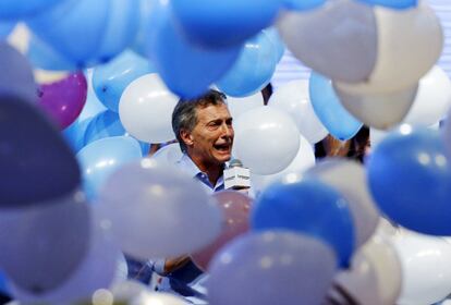 Mauricio Macri, candidato presidencial de la coalición Cambiemos celebra la victoria en Buenos Aires, Argentina.