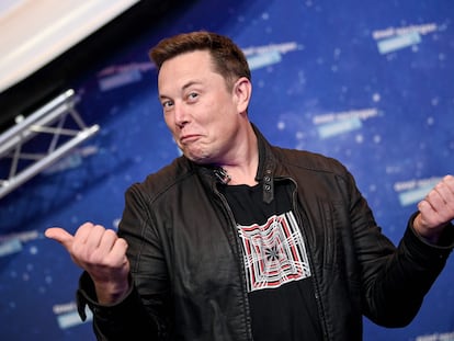 Elon Musk, presidente ejecutivo de Tesla y propietario de SpaceX, posa en Berlín en diciembre de 2020.