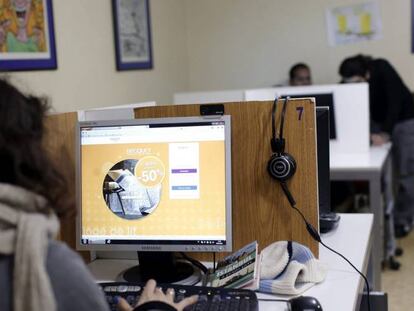 El tráfico en la red de Telefónica marca récords con la crisis por el teletrabajo y el ocio