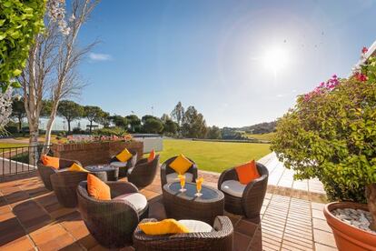 Terraza de La Cala Resort, en Mijas (Málaga).