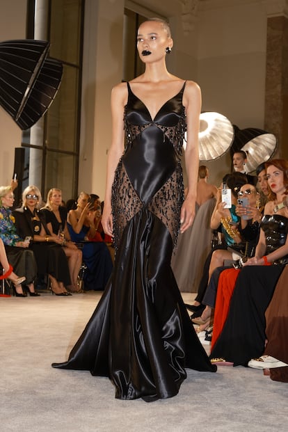 SCHIAPARELLI ALTA COSTURA O-I 2025/26 Desfile