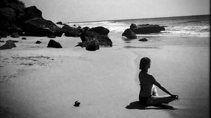Yoga en Varkala, India. EL PAÍS RETINA recuerda la convenienia de usar protector solar
