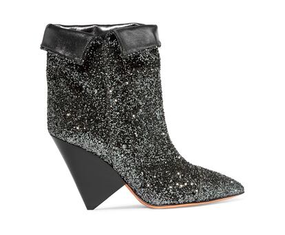 Isabel Marant firma este modelo de glitter en gris oscuro (720 euros).