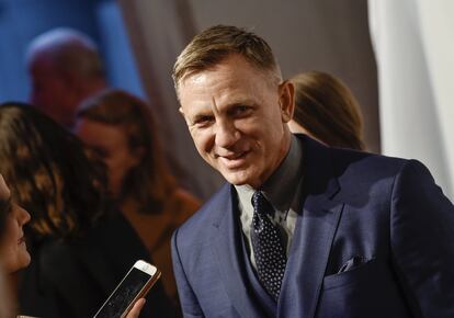 O ator Daniel Craig cobrará 21 milhões de euros (cerca de 88 milhões de reais) para protagonizar o 25º filme de James Bond. A estreia de 'Bond 25' está prevista para novembro de 2019.