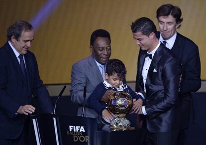 Ronaldo con Pele y Platini