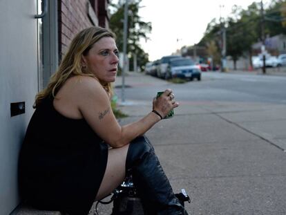 Una adicta, en una calle de Cincinnati (Ohio) donde se prostituye.