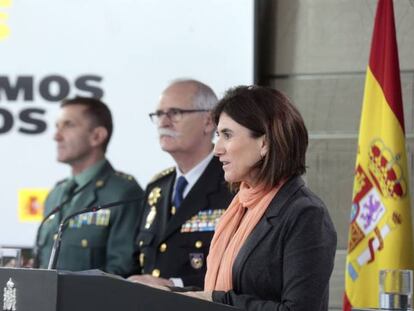 María José Sierra (primer término), jefa de área del Centro de Coordinación de Alertas y Emergencias Sanitarias del Ministerio de Sanidad (CCAES), durante la rueda de prensa ofrecida el pasado miércoles en el Palacio de la Moncloa para informar sobre el coronavirus.