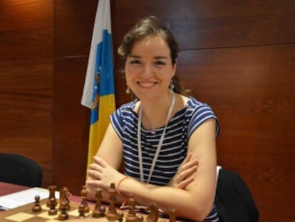 Sabrina Vega, antes de comenzar una partida del Campeonato de Espa&ntilde;a en Linares (Ja&eacute;n) hace un a&ntilde;o.