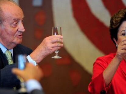 Dilma Rousseff y el Rey en el palacio Itamaraty, en Brasilia, ayer.