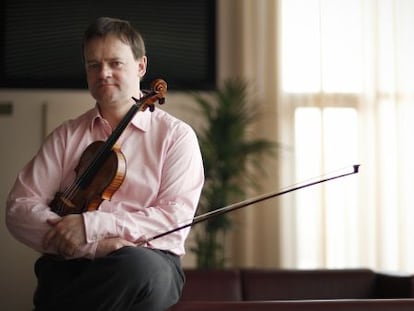 El violinista alem&aacute;n Franz Peter Zimmermann, interprete de Concierto para viol&iacute;n, de Alban Berg. 