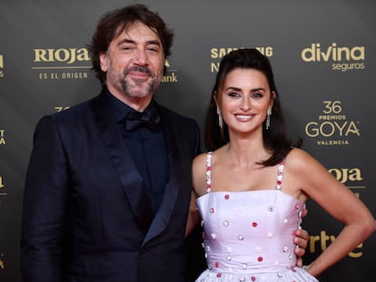 Javier Bardem y Penélope Cruz, en la última edición de los Premios Goya, en el Palau de les Arts de Valencia, el 12 de febrero de 2022.