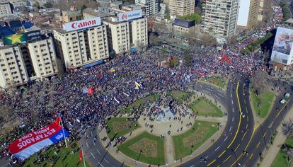 Manifestación contra el sistema privado de pensiones en Chile.