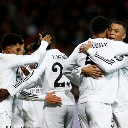 Soccer Football - Champions League - Brest v Real Madrid - Stade de Roudourou, Guingamp, France - January 29, 2025 Real Madrid's Jude Bellingham celebrates scoring their second goal with Kylian Mbappe REUTERS/Gonzalo Fuentes