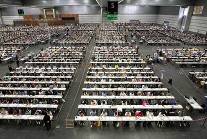 Aspirantes a la OPE de Educación realizan la prueba en el BEC de Barakaldo.