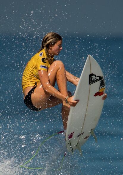 La surfista sudafricana, Bianca Buitendag, durante la competición de la ASP Billabong Girls en Rio de Janeiro, Brasil.