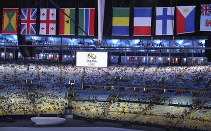 Vista general del estadio de Maracaná a una hora del inicio de la ceremonia.