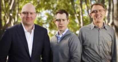 Marc Andreessen, de Andreessen Horowitz; Bill Maris, de Google Ventures, y John Doerr of Kleiner Perkins Caufield &amp; Byers, crean un fondo para invertir en empresas que impulsen las Google Glass.  