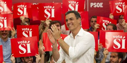 El l&iacute;der del PSOE, Pedro S&aacute;nchez, durante un acto electoral. 
 