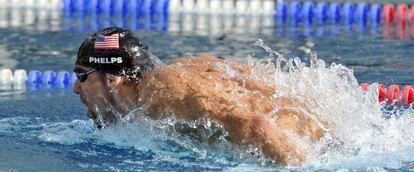 Entrenamiento de preparación para los Juegos de Michael Phelps en el centro acuático de Bellerive-sur-Allier, en Francia