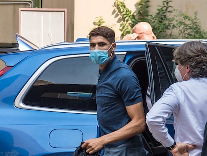 Achraf Hakimi, el martes en Milán para su reconocimiento médico con el Inter.