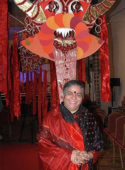 Vandana Shiva es una ecofeminista convencida.