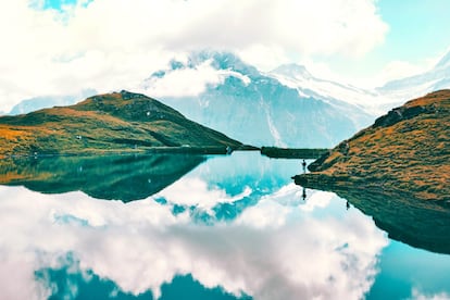 Aunque el inverno pueda parecer una mala época por las bajas temperatura,Suiza se convierte por esta misma razón en el lugar preferido de los amantes del esquí. El año pasado, los españoles viajaron un 24% más a este país europeo.