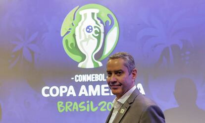 Rogério Caboclo, futuro presidente da CBF, em seminário antes do sorteio.