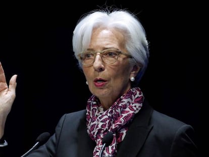 La directora-gerente del Fondo Monetario Internacional, Christine Lagarde, durante una comparecencia en París. 