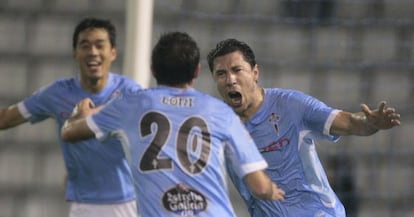 Los jugadores del Celta celebran el triunfo