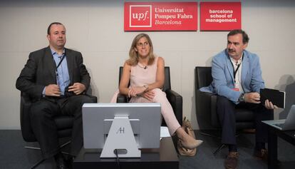 Jesús Badenes (izquierda), Núria Cabutí y Luis Collado, en el foro Edita Barcelona.