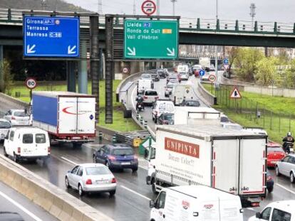 Congesti&oacute;n en una entrada a Barcelona. 